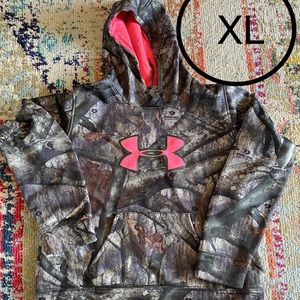Under Armour hoodies size xxl